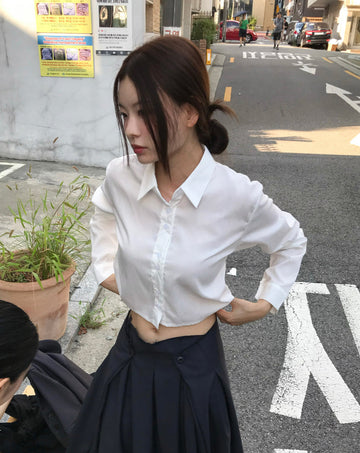 LINE BALANCE CROP SHIRT